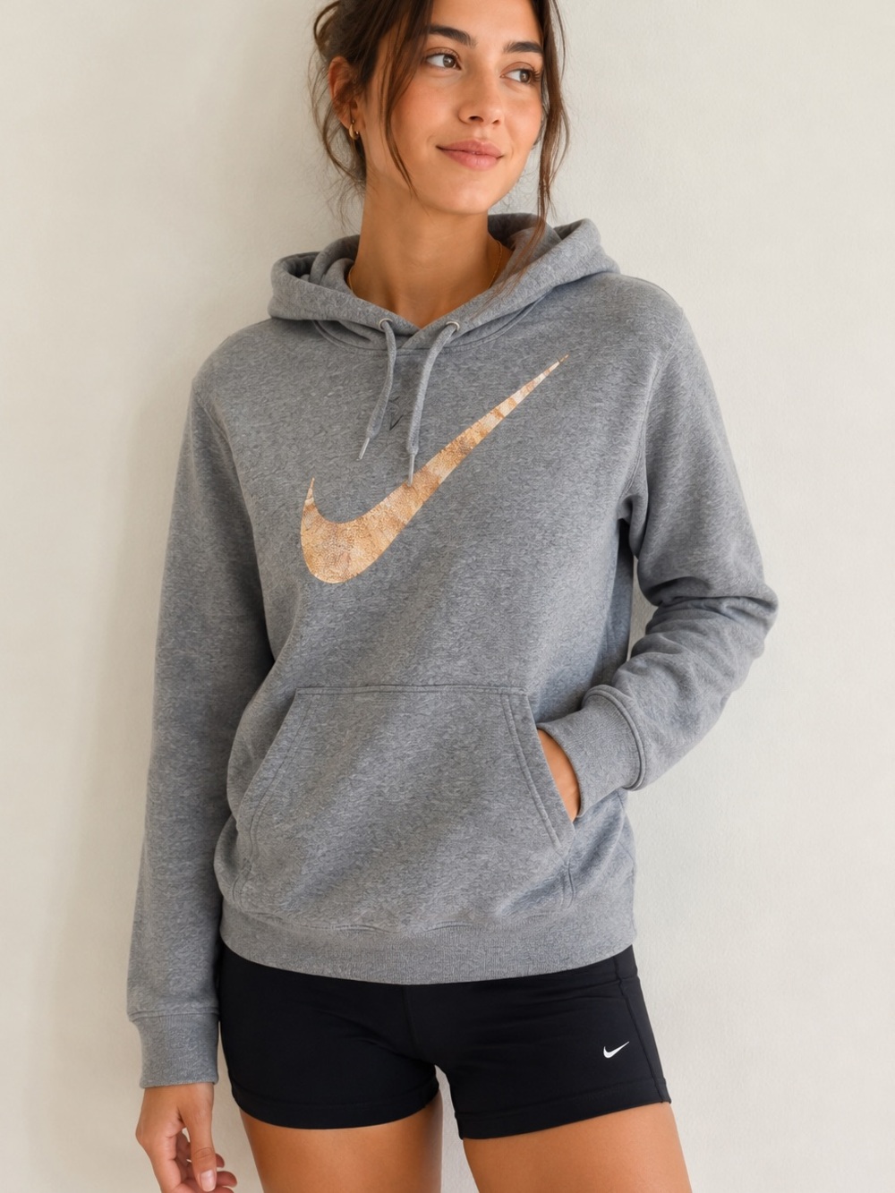 Nike Heather Gray Pullover Hoodie with Metallic Rose Gold Swoosh Size Small